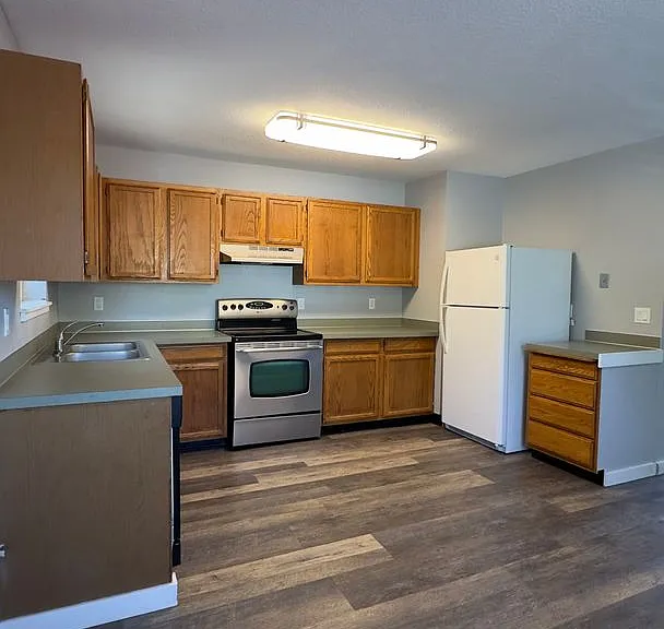 1320 Belmont Ave — Photo 6
