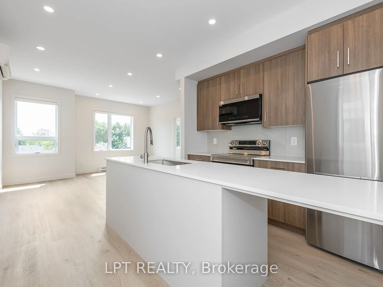 2 bed, $2,100 — Photo 2