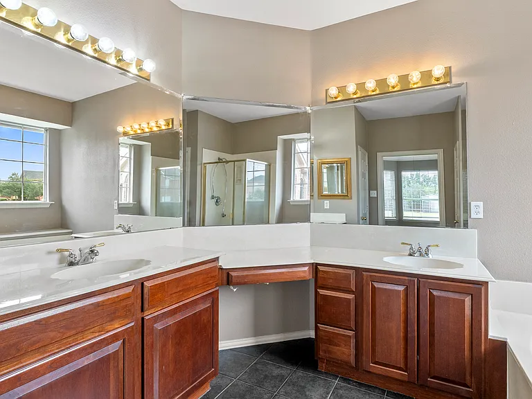 3212 Cantura Dr — Photo 12