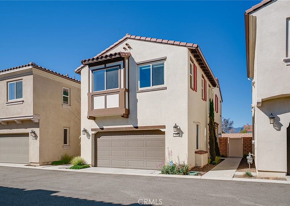 1st image of 208 Bonita Ln