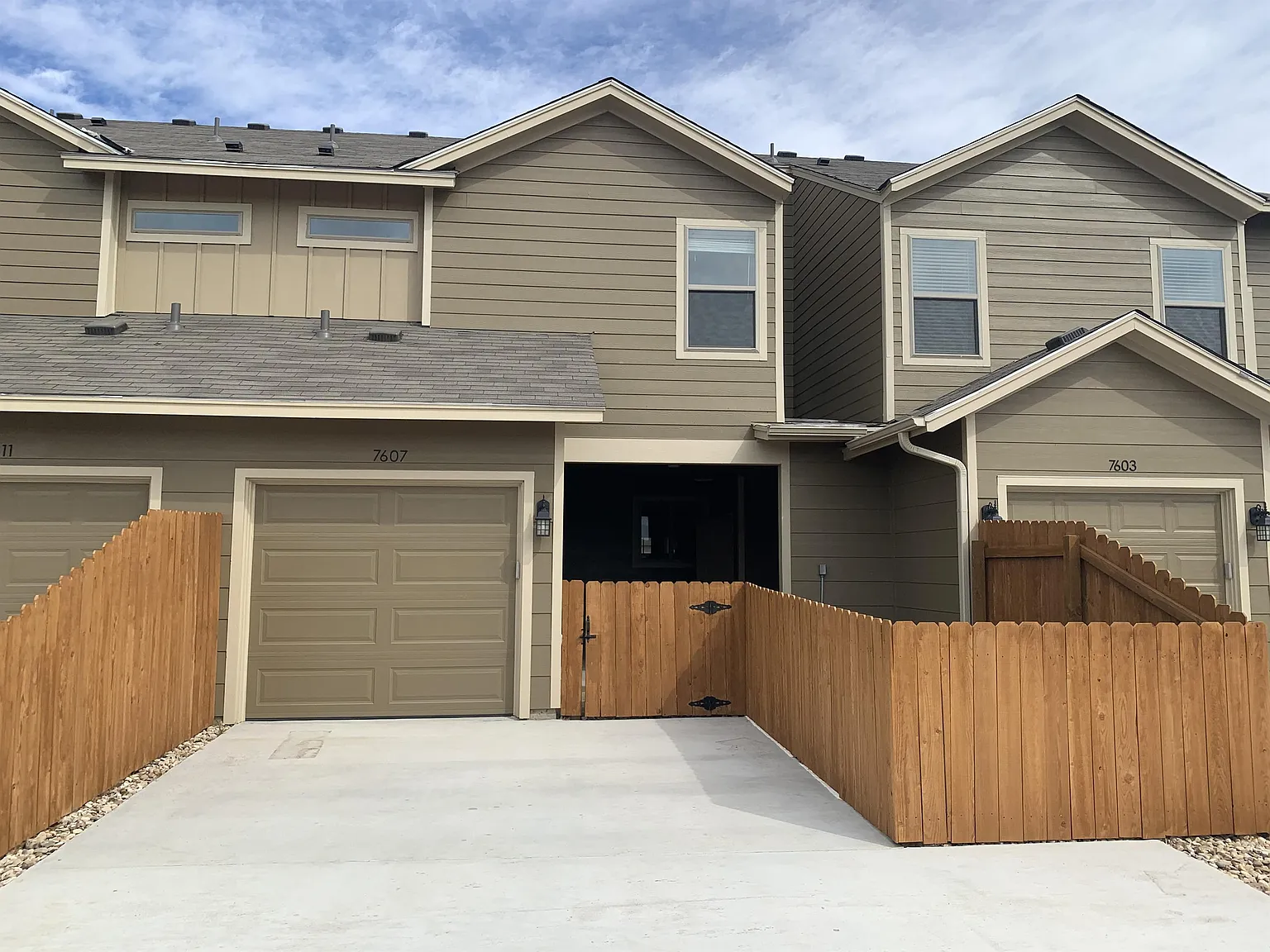 The Village Townhomes #7607 - 7607 — Photo 3
