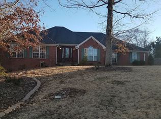 276 Hazelwood Ln, Florence, AL 35634