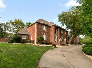 2033 E Norshire St, Springfield, MO 65804