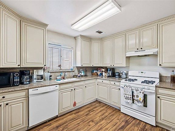 2nd image of 17398 Marygold Ave