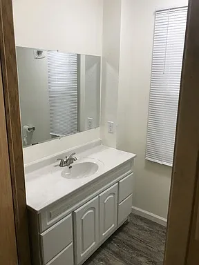 1000 Central Ave — Photo 3