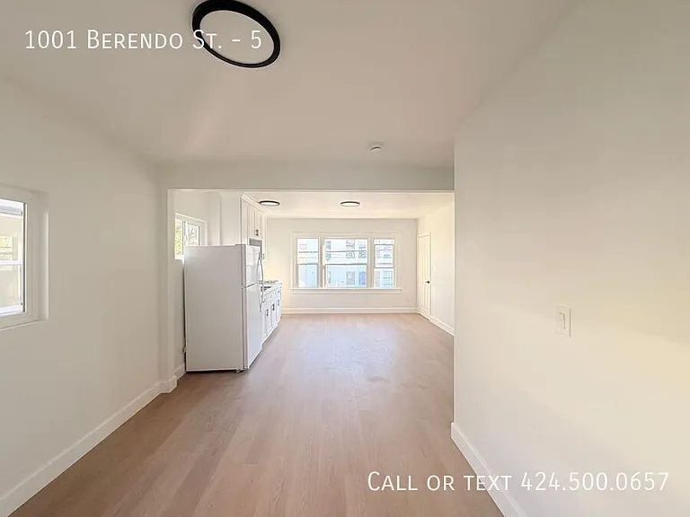 1001 N Berendo St #5 — Photo 4