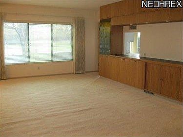 3rd image of 25805 Fairmount Blvd APT 109