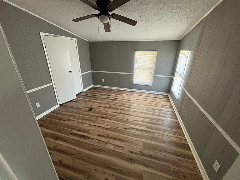 421 Hannaway St — Photo 11