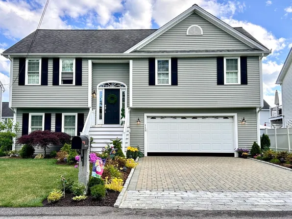 115 Bronson St, Fall River, MA 02721