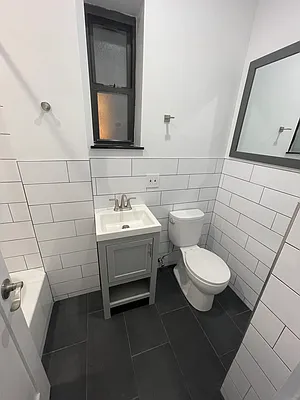 Rented by Compass | media 25