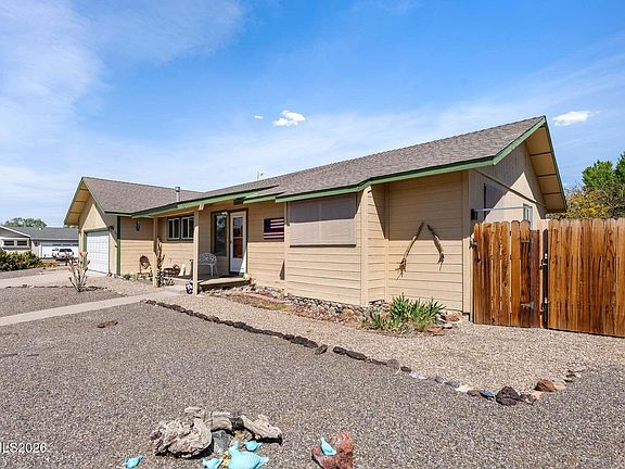 3rd image of 725 Addler Rd