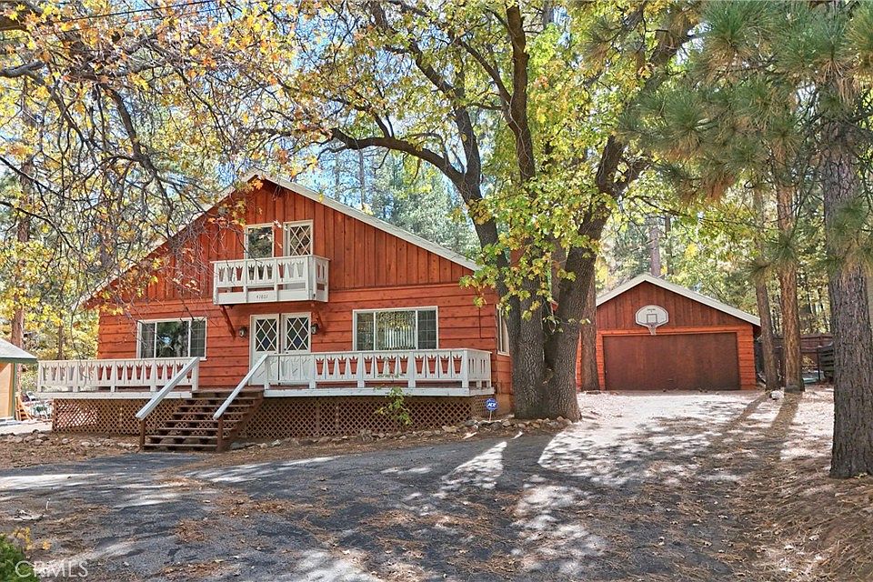 1st image of 41801 Comstock Ln