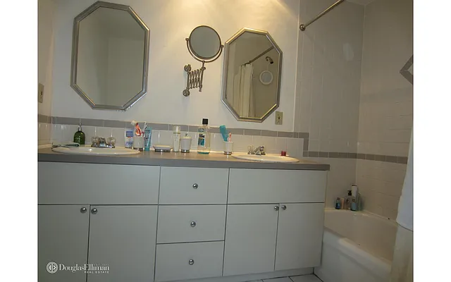 Rented by Douglas Elliman | media 20