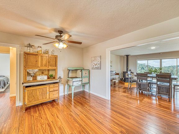 4th image of 16985 Forrest Ln #B