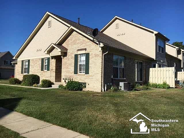 1st image of 25302 Petros Dr