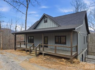 288 Ironwood Dr, Clyde, NC 28721