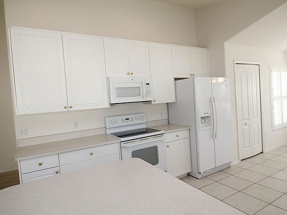 3rd image of 1290 Indian Oaks Dr