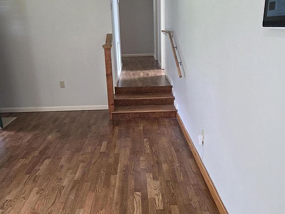 5th image of 109 Wakefield Rd
