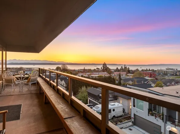 655 Main Street #404, Edmonds, WA 98020