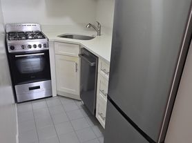 127 W 75th St, New York, NY