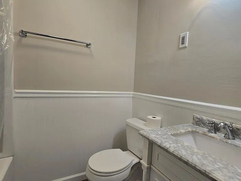 1805 Castleton Ct — Photo 7