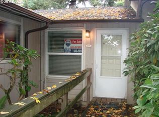 2715 SW Spring Garden St, Portland, OR 97219