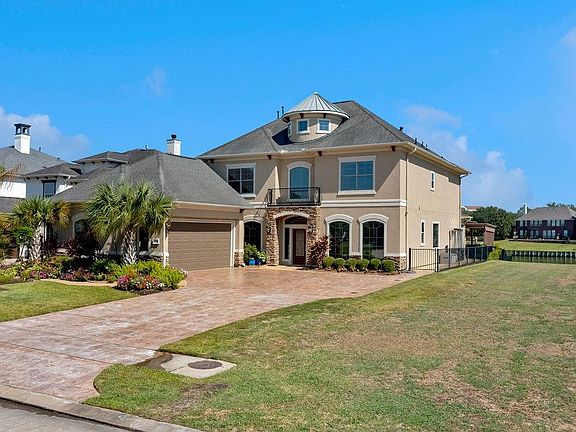 2nd image of 714 Pegasus Ln