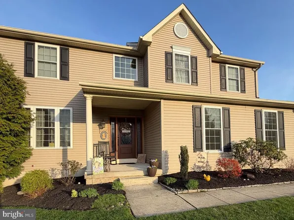 310 Juniper Ln, Woolwich Township, NJ 08085