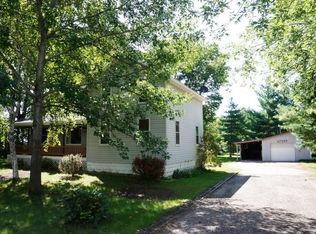 W7059 2nd St, Onalaska, WI 54650