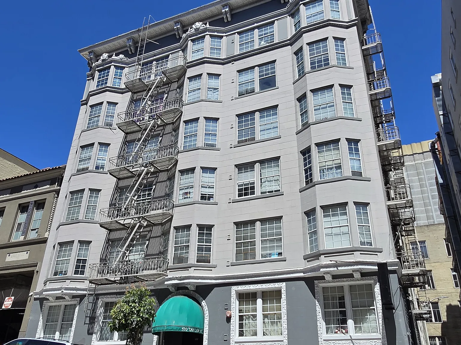 520 Taylor — Photo 1