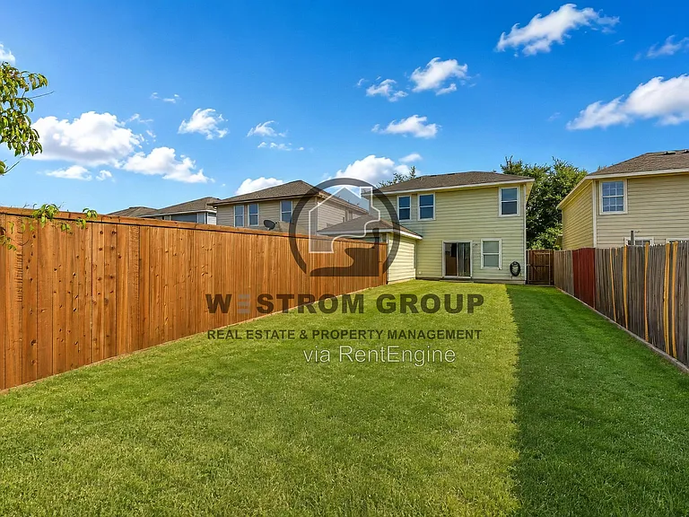 7120 Planters Row Dr — Photo 26