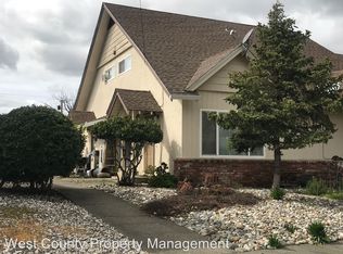 1145 Evans Dr, Santa Rosa, CA 95405