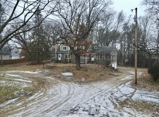 13720 Spring Lake Rd, Minnetonka, MN 55345