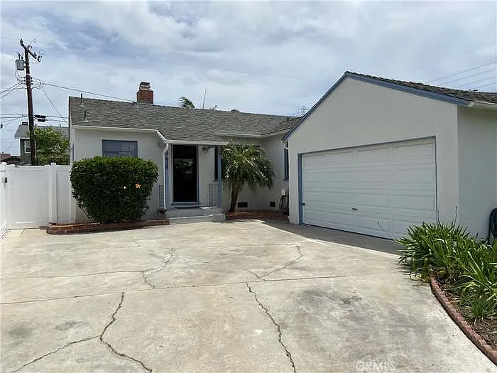 17628 Kornblum Ave — Photo 18