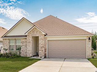 15820 Loussier Dr, Zachary, LA 70791