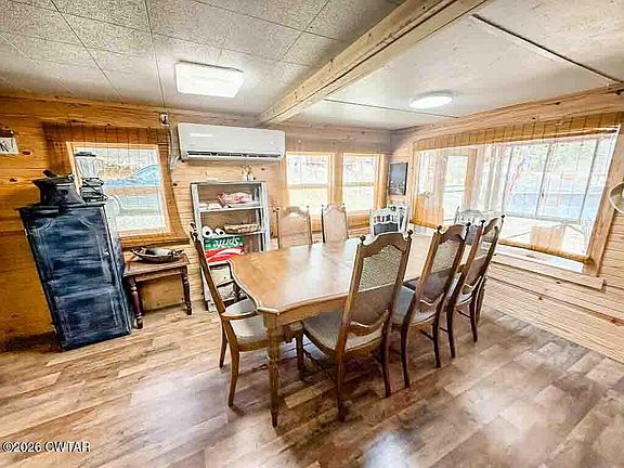 3rd image of 375 Belview Rd