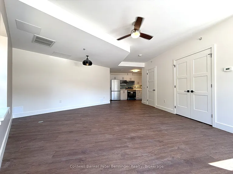 604 Queen St S #109 — Photo 4