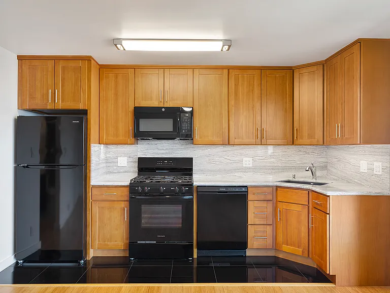 80 Crestline Dr #5 — Photo 6