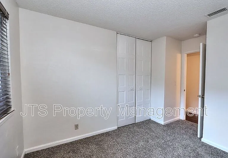 6830 Mellodora Dr — Photo 30