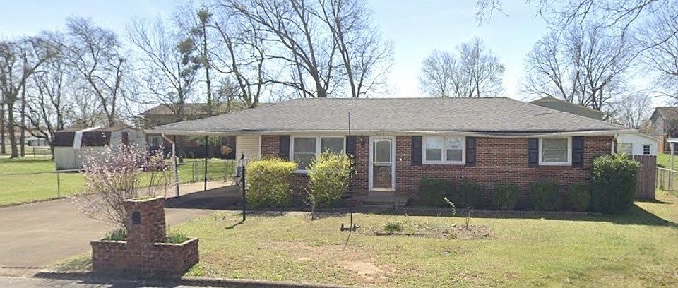 1st image of 205 Jackson St