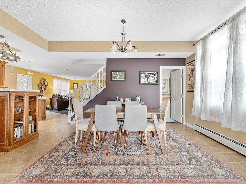 902 Wallace St, Endicott, NY 13760 Zillow