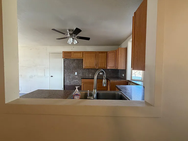 3300 Princeton Ave — Photo 15