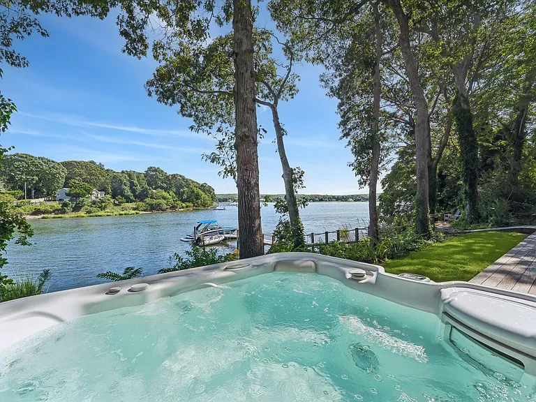 100 Cliff Dr — Photo 3
