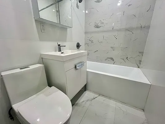 Rented by MADEHOME | media 5