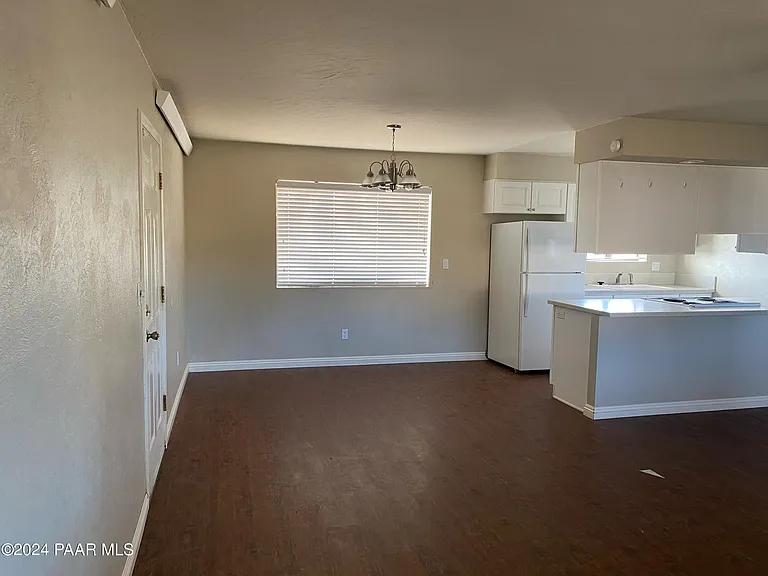 4500 N Carla Vista Dr — Photo 9