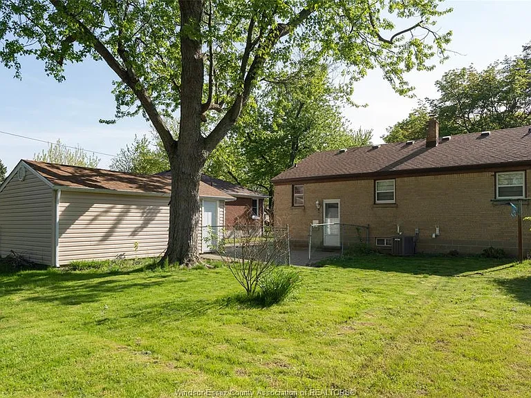 3256 Dominion Blvd — Photo 40