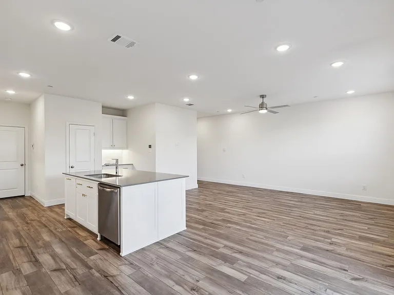 3765 Pierce Ln — Photo 6