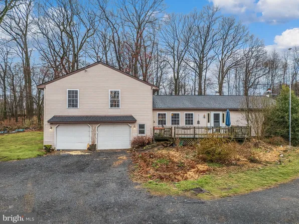 552 Baldy Hill Rd, Alburtis, PA 18011