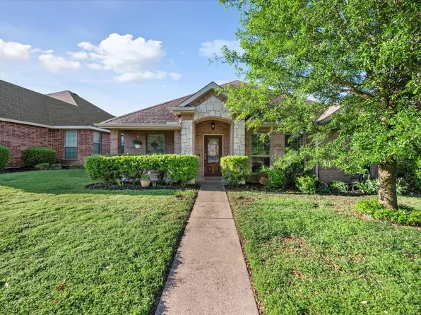 227 Dancing Light Ln, Red Oak, TX 75154
