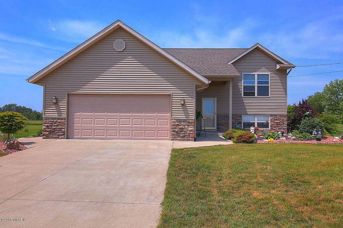 11445 84th Ave, Allendale, MI 49401 Zillow